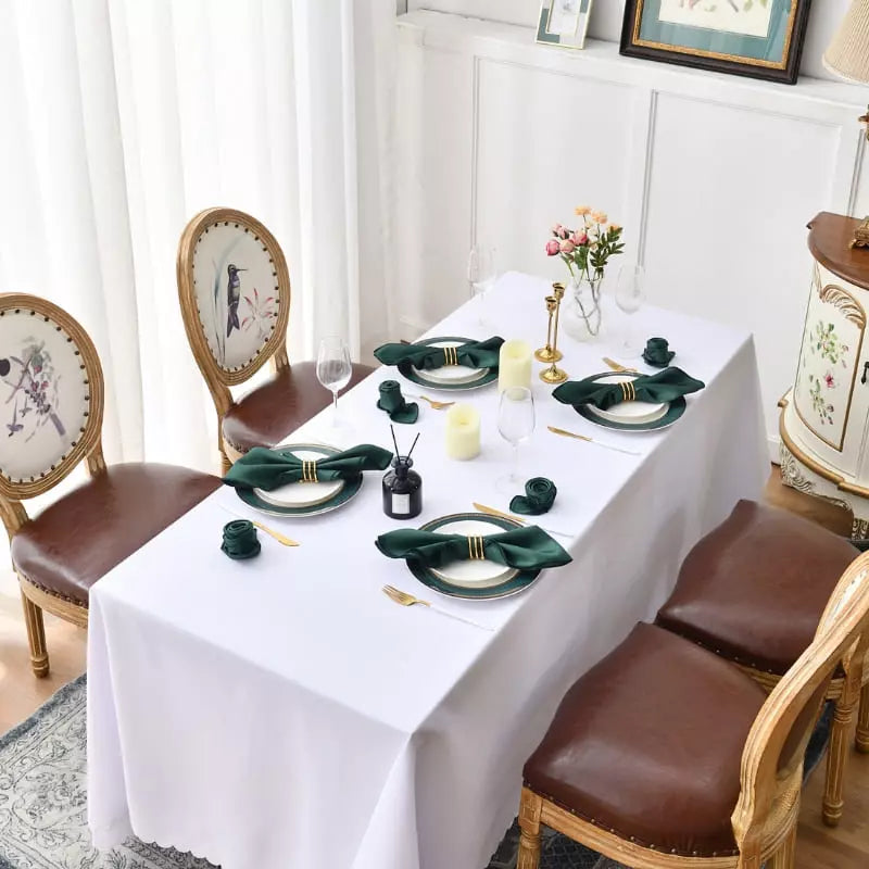 Table Cloth and Napkin Set in Satin with 12 Pieces