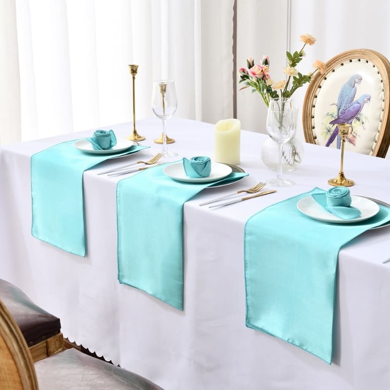 Table Cloth and Napkin Set in Satin with 12 Pieces