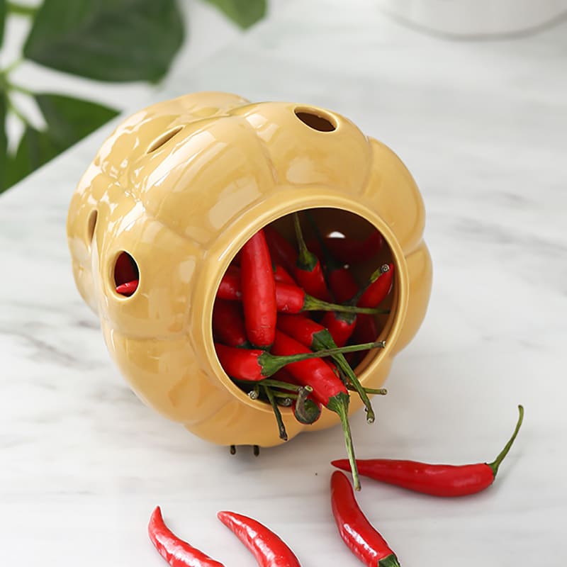 Ceramic Mug with Decorative Wooden Lid