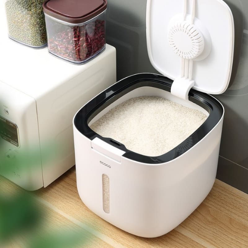 Automatic Food Storage Container with Lid