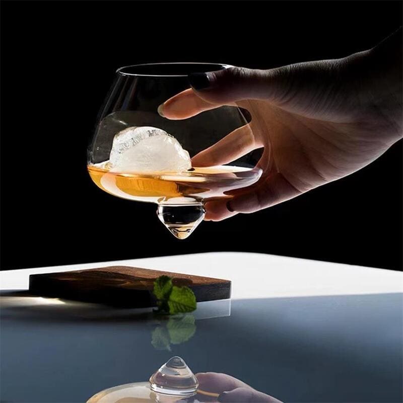 Crystal Whisky Glass with Rotating Belly for Home Bar