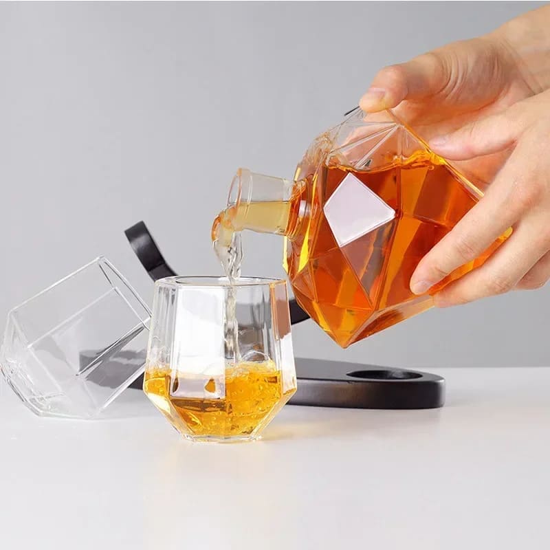 Diamond Glass Wine and Whisky Decanter Home Bar