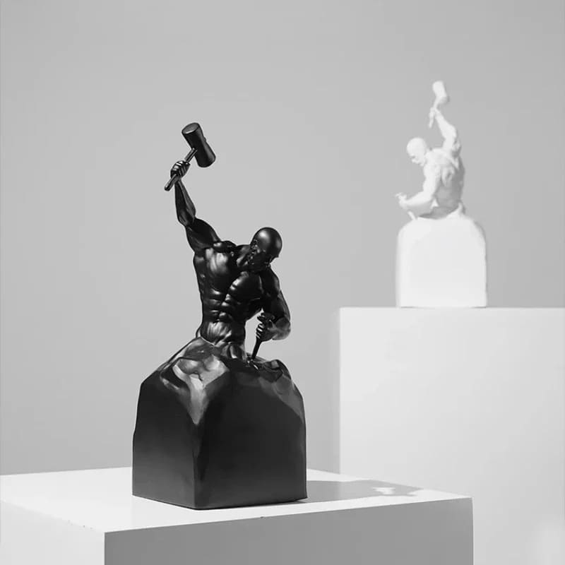 Living Room Decor Resin Statue of a Man Sculpting