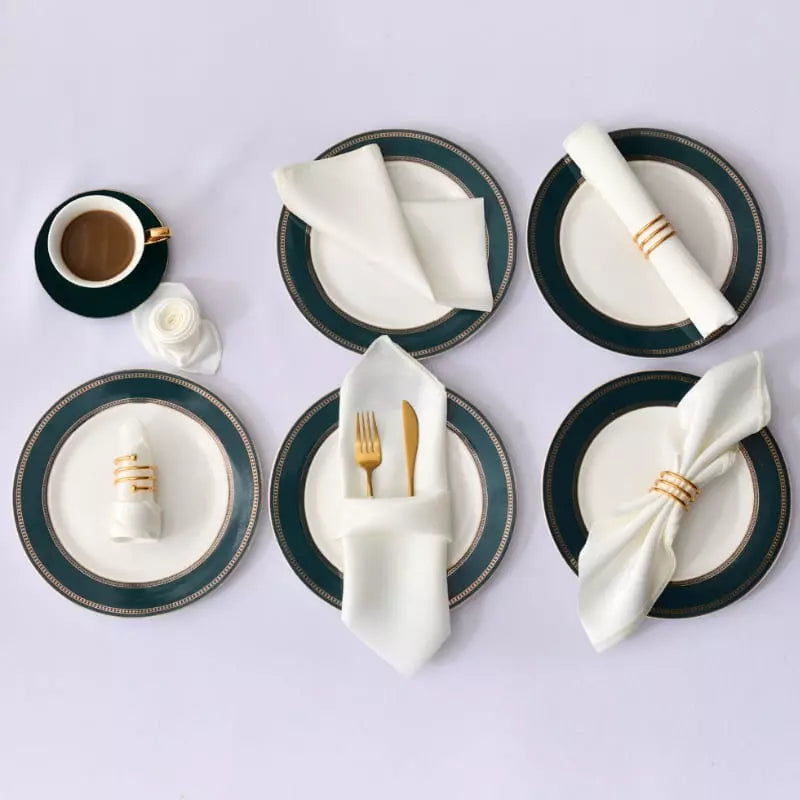 Table Cloth and Napkin Set in Satin with 12 Pieces