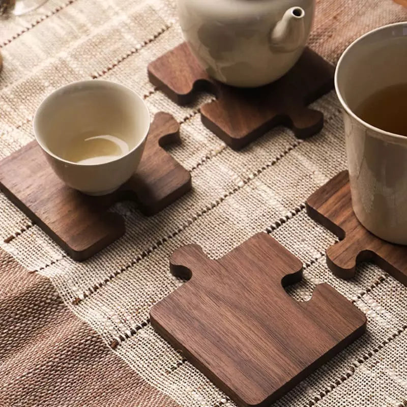 Felt Pot Holder and Coaster Set Made of Wood
