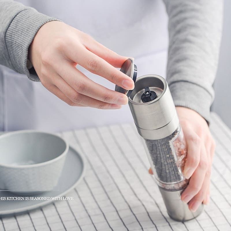 Polished Manual Pepper and Spice Grinder 2-in-1