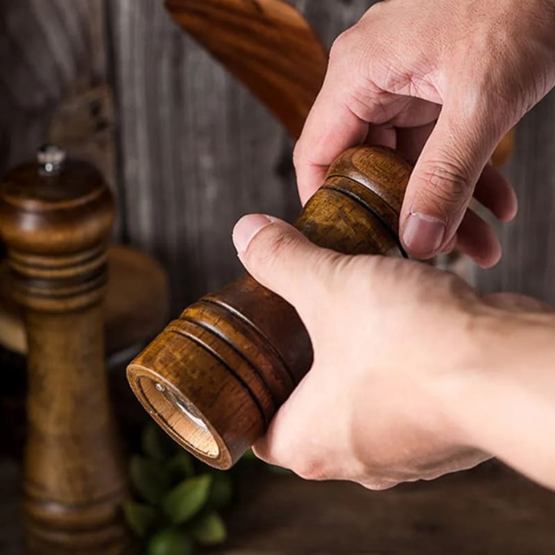 Wooden Manual Pepper and Spice Grinder