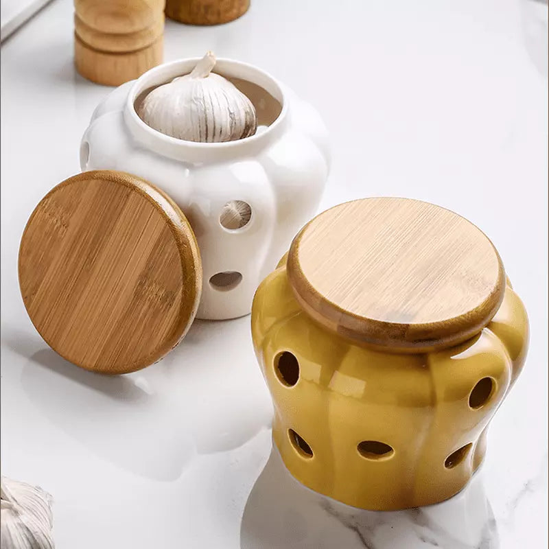 Ceramic Mug with Decorative Wooden Lid