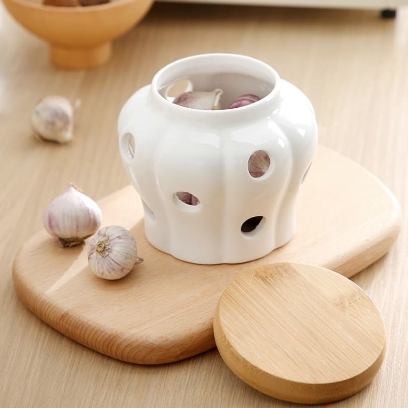 Ceramic Mug with Decorative Wooden Lid