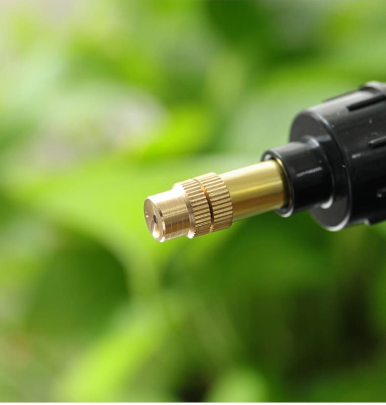 2L Water Sprayer with Spray and Jet Nozzle