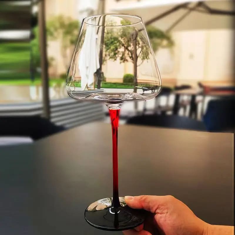 Red Stem Crystal Wine Glass Bar at Home