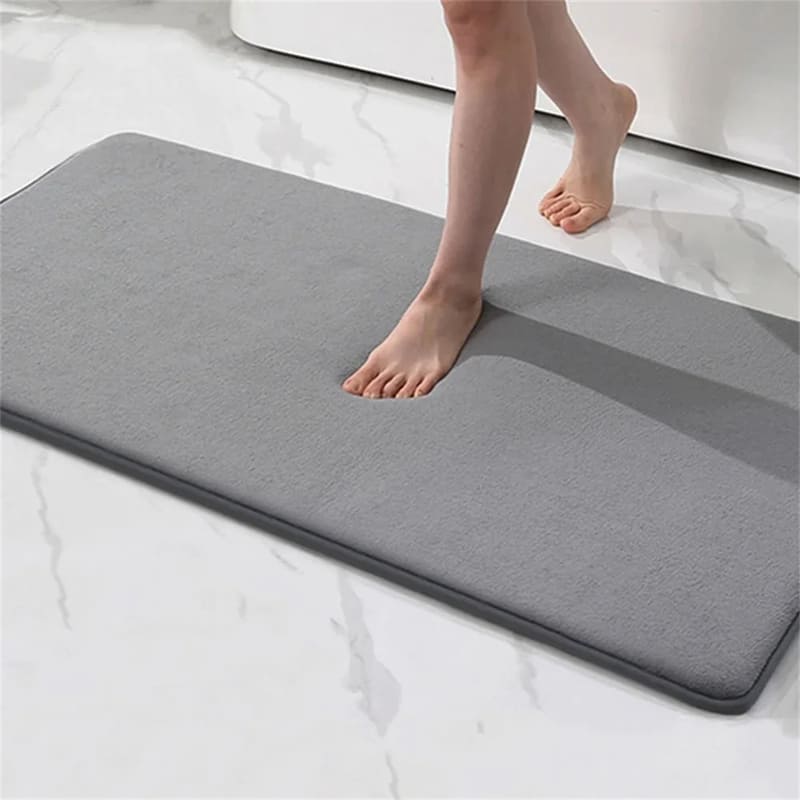 Non-slip absorbent velvet bathroom rug