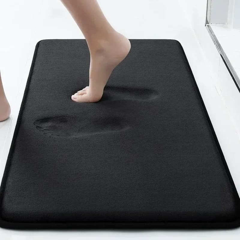 Non-slip absorbent velvet bathroom rug